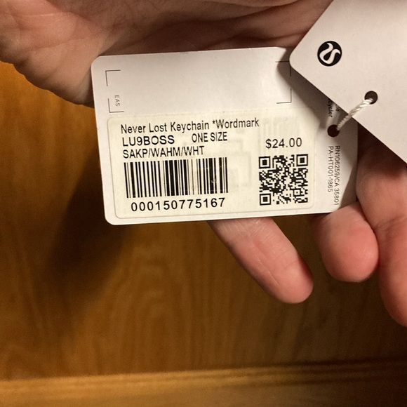 Lululemon Never Lost Key Chain Mauve and Pink NWT - Picture 3 of 5